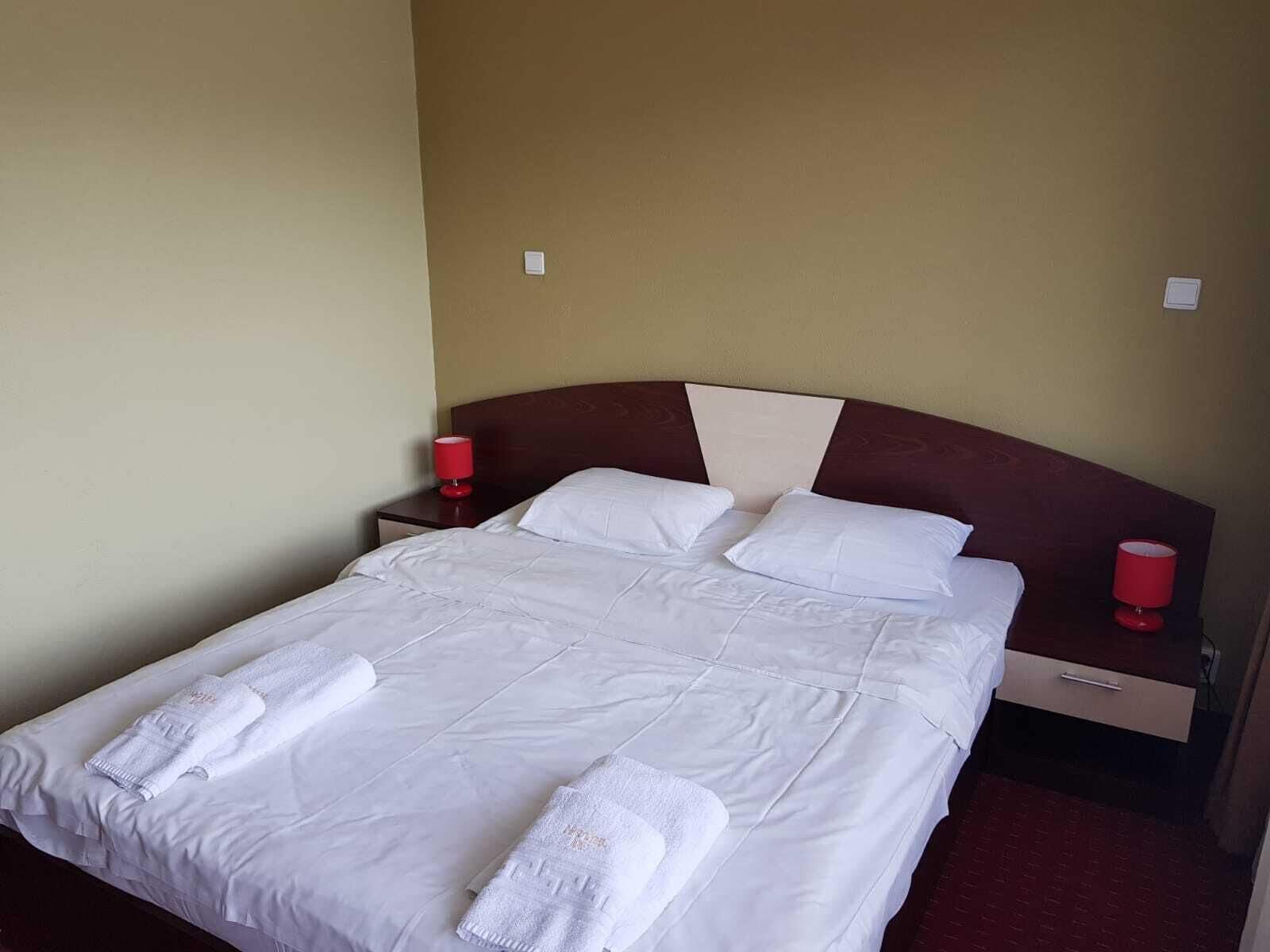 Hotel Iri Buşteni Eksteriør billede